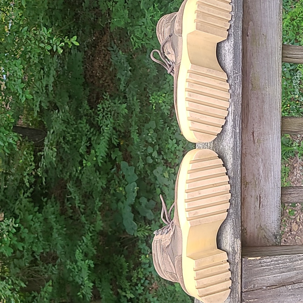 STEVE MADDEN Olive Green Combat Boots. Woman Size 8.5M - Picture 9 of 9
